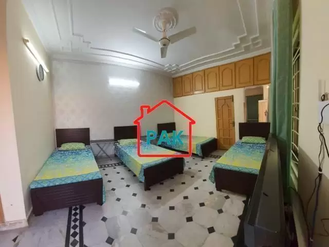 AC rooms available for girls in g-11 islamabad - 5/8