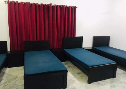 Fully furnished Rooms available for professional students and jobholders - 4/7