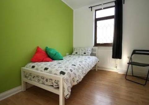 Al Imdad Boys Hostel Located in G9-1 Islamabad