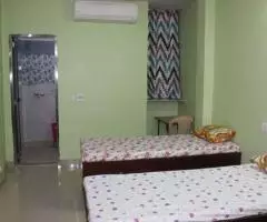 Pak Home Hostel near to Allama Iqbal Medical College (AIMC) in Lahore