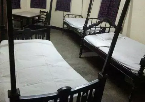 Pak Home Hostels near to Rawalpindi Medical University in Rawalpindi