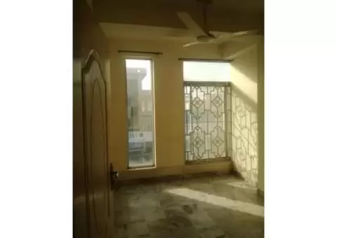 Ghauri town family flat for rent with gus Islamabad - 5/6