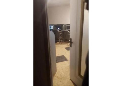 Seats/Office available for Rent/Lease/Hire - 4/10