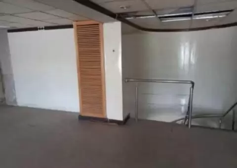 Blue area office 8000 square feet jinnah avenue prime location - 4/5