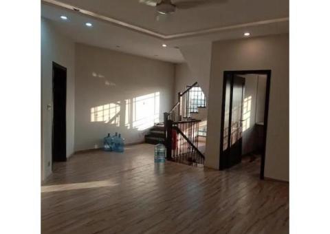 Bahria town phase 8, 10 Marla triple story house, 7 bed with attached - 1/6