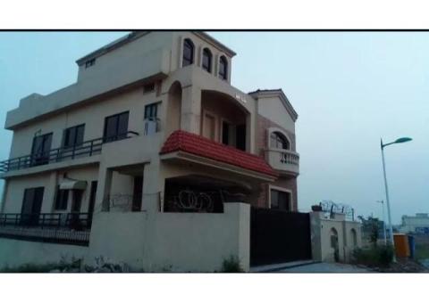 Bahria town phase 8, 10 Marla triple story house, 7 bed with attached - 3/6