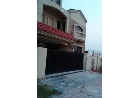 Bahria town phase 8, 10 Marla triple story house, 7 bed with attached - 6/6