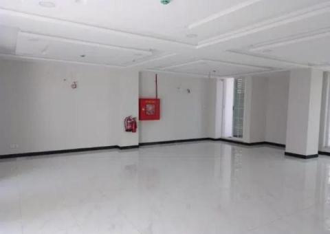 Beautiful Shop For Rent