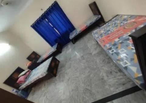 Maheenvilla girls hostel g9&f8 - 2/5