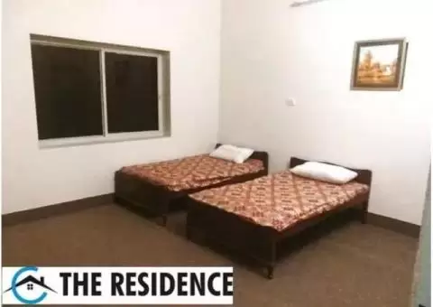 Girls Hostel Saddar - 1/4