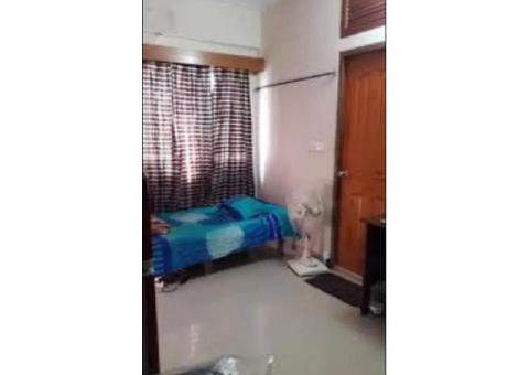 Islamabad Girls hostel f-8/4 and etc all sector available