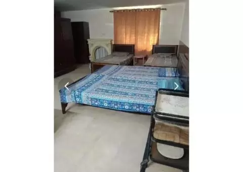 Falah Girls Hostel G11 Seats available - 1/4