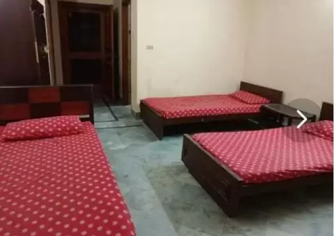 Falah Girls Hostel G11 Seats available - 4/4