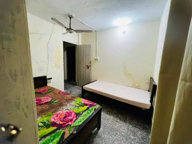 i-8 girl's hostel Islamabad - 4/5