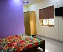Girls Hostels Near to  University of Engineering and Technology of Lahore - 2