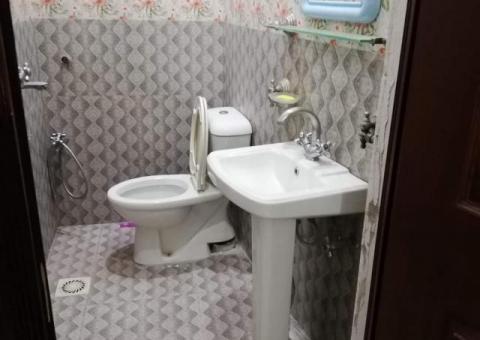 Girls hostel Near to University of Management and Technology - 5/5