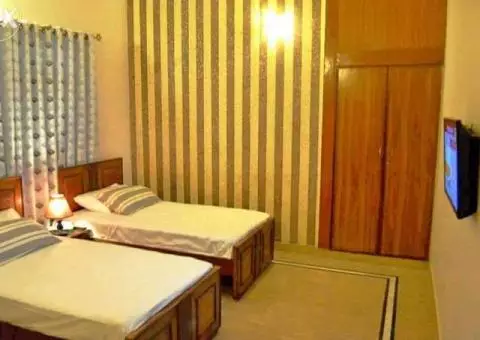 Girls hostel Near to University of Engineering and technology - 2/3