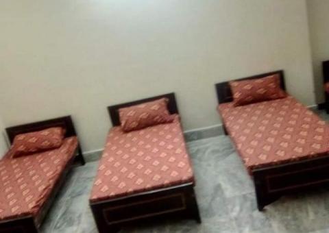 Boys hostel near Bharakahu Technical College, Islamabad - 2/4