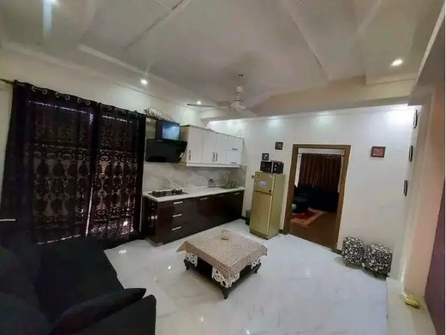 apartment in islamabad E11/2 - 1/2