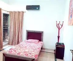 G11 girls hostel near islamabad college of arts and sciences - 2