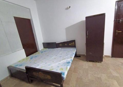 Secure and Convenient Girls Hostels in Defence Housing Authority(DHA) - 4/5