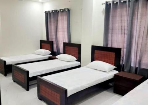 Luxury hostel available for girls in F11-1 in Islamabad - 2/2