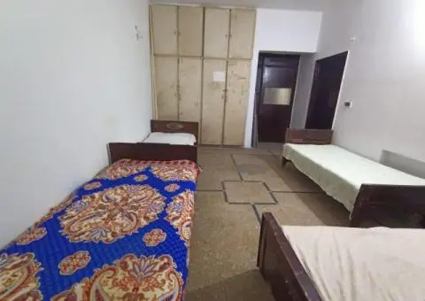Hostel for Girls in G8 Islamabad - 2/2