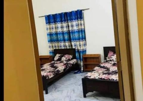 GIRLS HOSTEL,situated in g-11/4 - 8/13