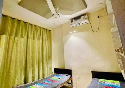 Palz Care Hostel for female bache Islamabad - 1/3