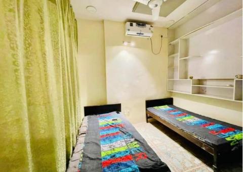 Palz Care Hostel for female bache Islamabad - 2/3