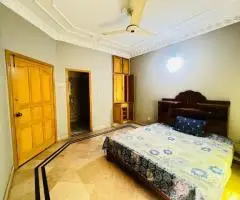 Room for females E-11/4 Islamabad Pakistan