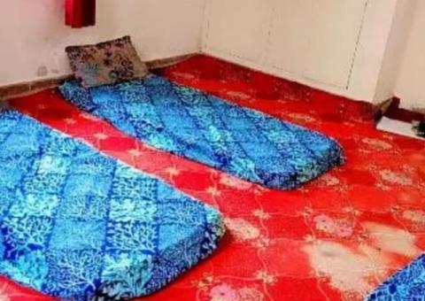 EXECUTIVE  BOYS HOSTEL - 1/3