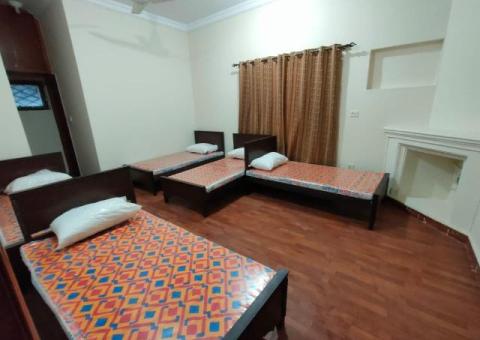 Girls Hostel in G13 Markaz - 3/3