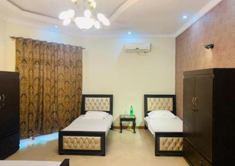 Girls hostel in Gulshan-e-Maymar Karachi