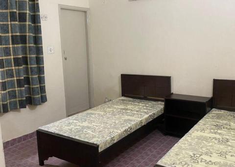 Girls hostel near Iqra University vicinity Karachi