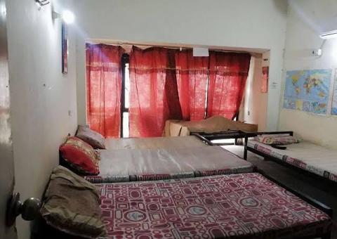 Rizwan Boys Hostel - Located in G-10/2, Islamabad