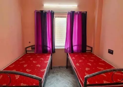 Al-Muneer Girls Hostel - Located in G-10/4, Islamabad
