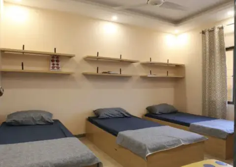 E11 Islamabad girls hostel near me