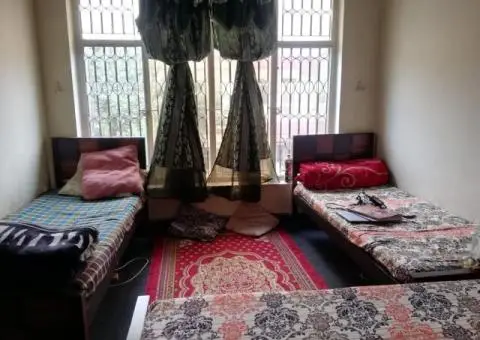 I-10 Girls Hostel – Safe & Affordable – WiFi & Mess Available - 2/2