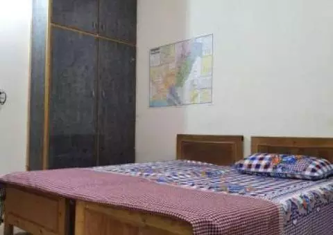 Al Qasim Girls Hostel Located in F10-4 Islamabad