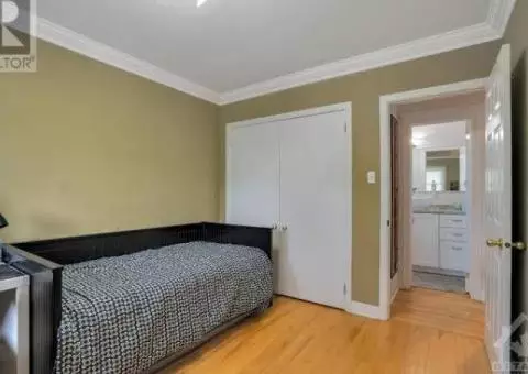 Smart Girls Hostel Located in F11-1 Islamabad